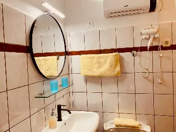 1-Bedroom Apartment with Private Terrace in Poreč