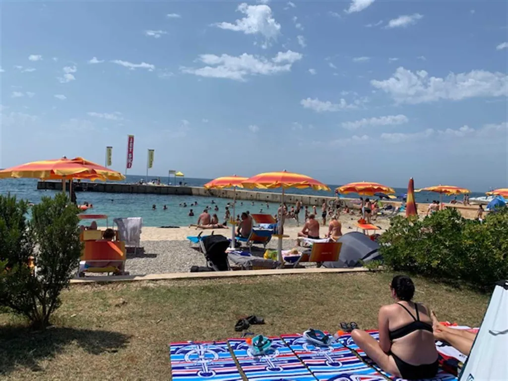 Two-Bedroom Apartment with Private Balconies in Poreč