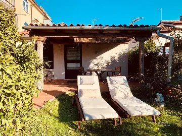 Studio Apartment for Two in Poreč with Terrace