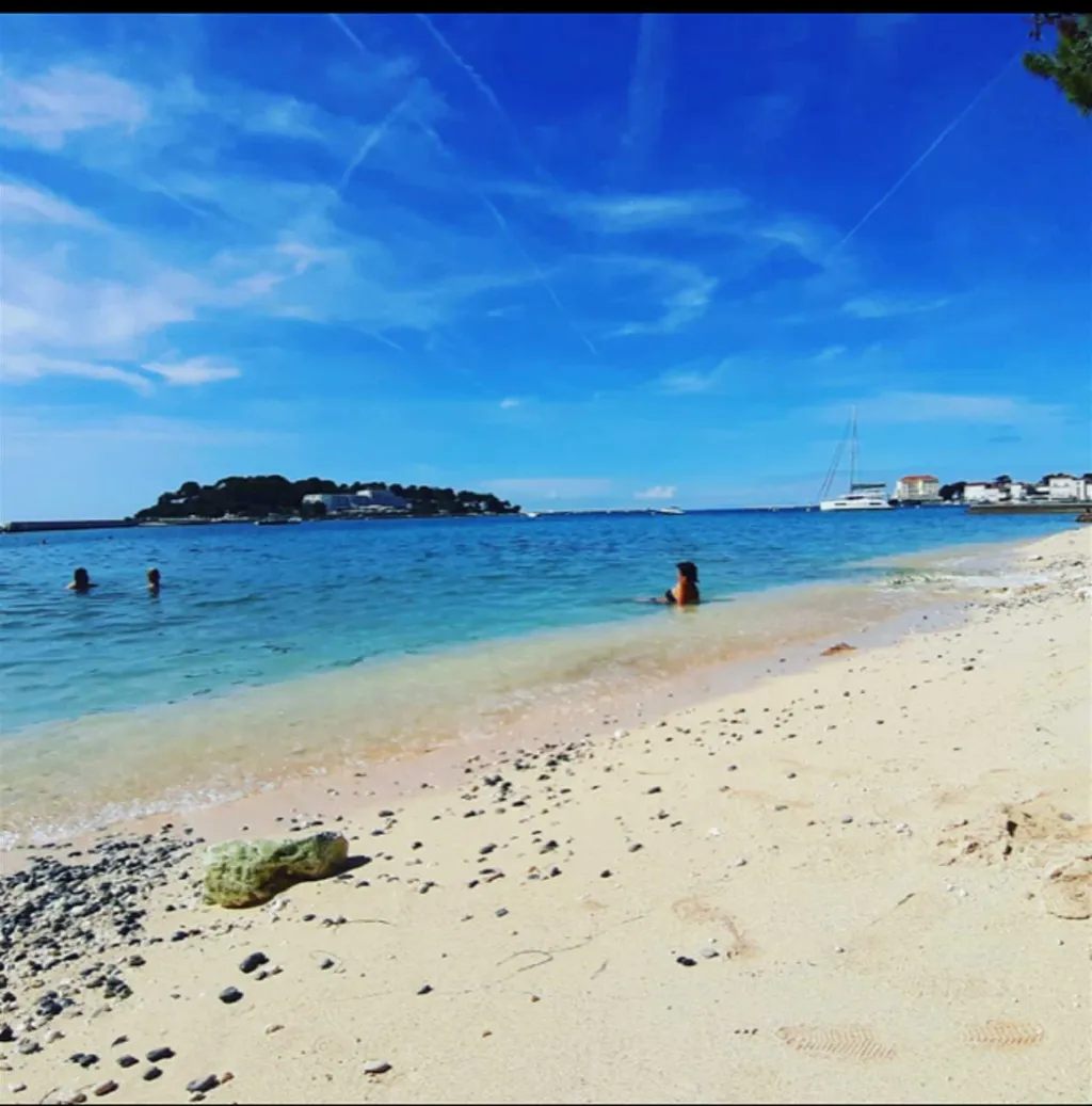 Studio Apartment for Two in Poreč with Terrace