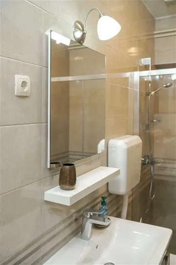 Studio Apartment with Terrace and Beach View