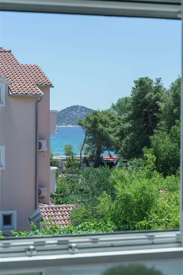 Studio Apartment with Beach View in Croatia