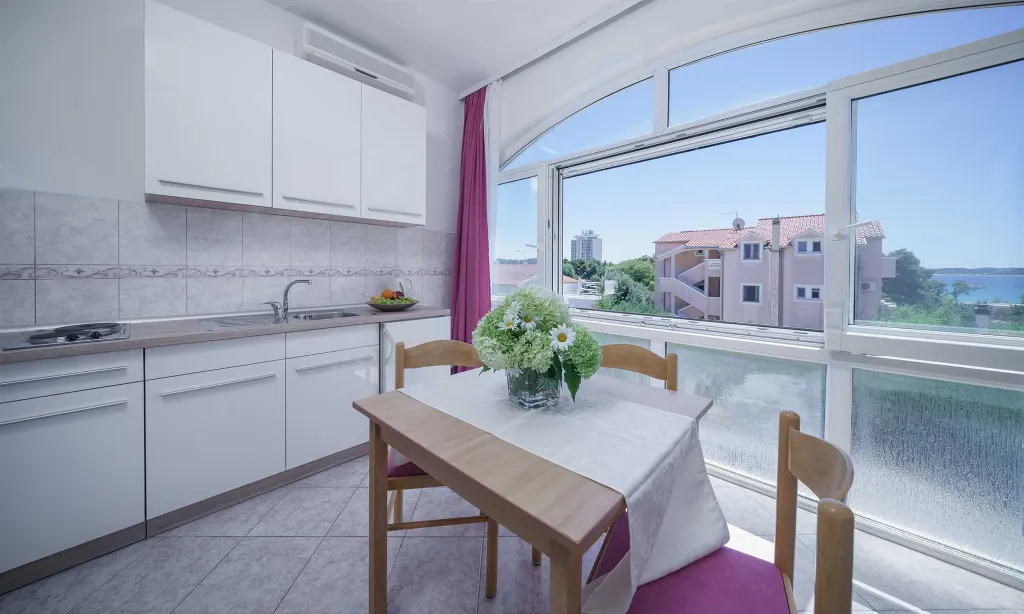 Studio Apartment with Beach View in Croatia