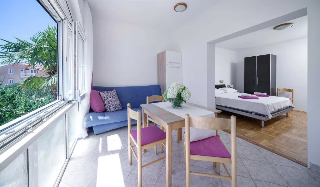 Studio Apartment with Beach View in Croatia