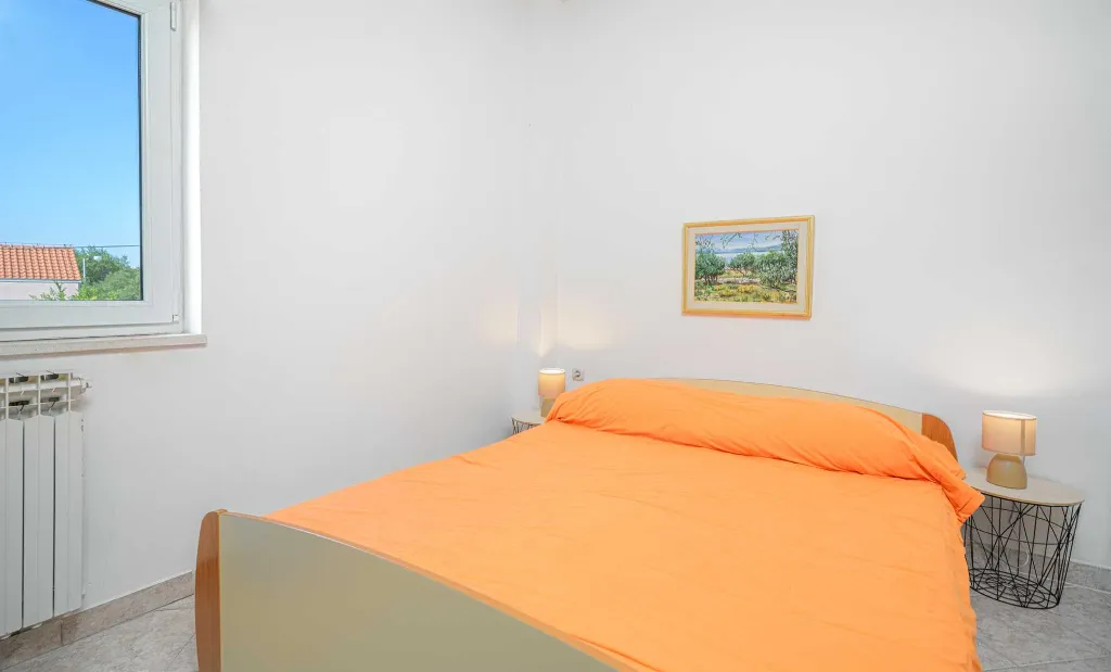 1-Bedroom Apartment for Up to 4 Near the Beach