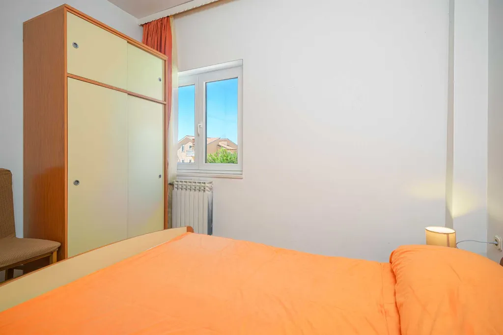 1-Bedroom Apartment for Up to 4 Near the Beach