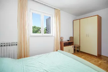 1-Bedroom Apartment for Up to 4 Near the Beach