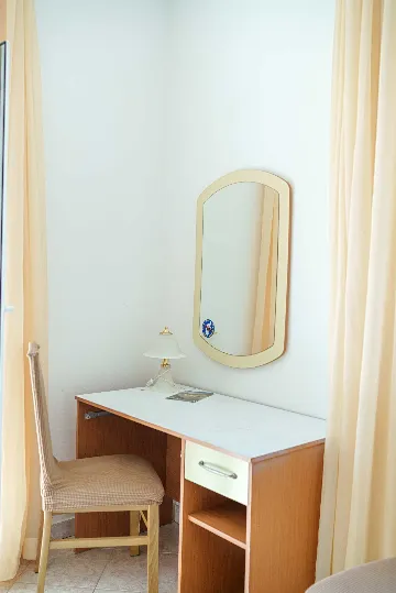 1-Bedroom Apartment for Up to 4 Near the Beach