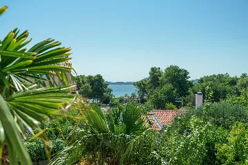 1-Bedroom Apartment for Up to 4 Near the Beach