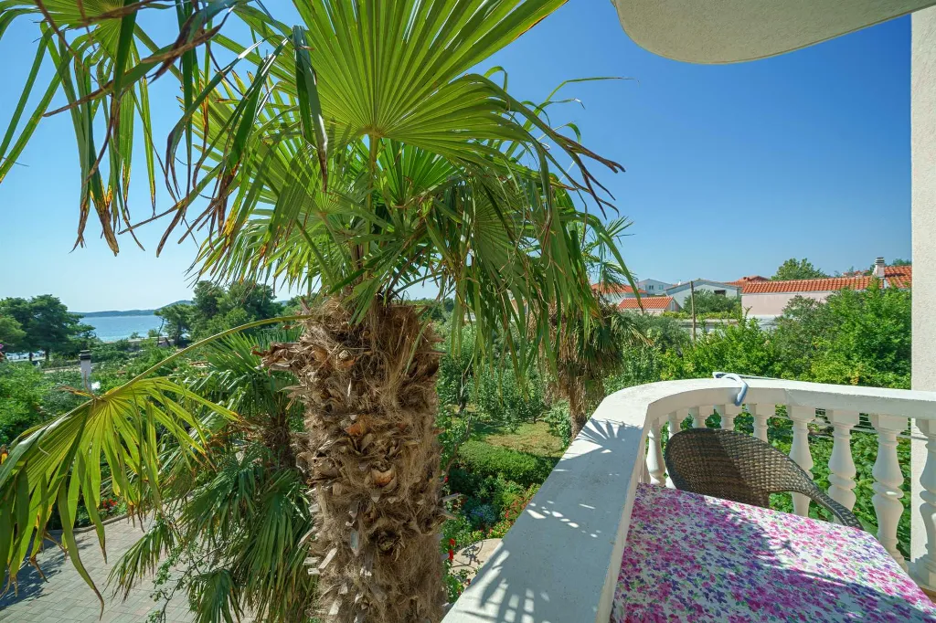 1-Bedroom Apartment for Up to 4 Near the Beach