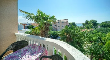 1-Bedroom Apartment for Up to 4 Near the Beach