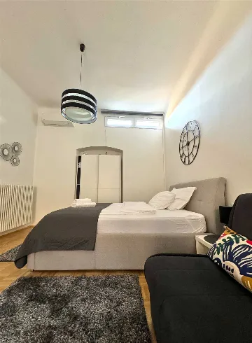 Central Zagreb Studio Apartment on Frankopanska Street
