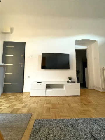 Central Zagreb Studio Apartment on Frankopanska Street