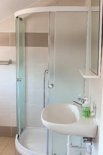 Studio Apartment in Novalja for Up to 3 Guests