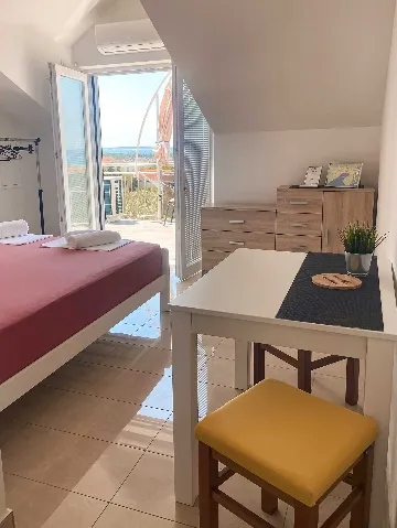 Studio Apartment in Novalja for 2 Guests
