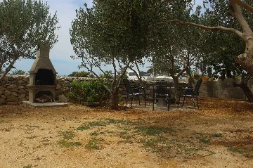 Studio Apartment in Novalja for Up to 3 Guests