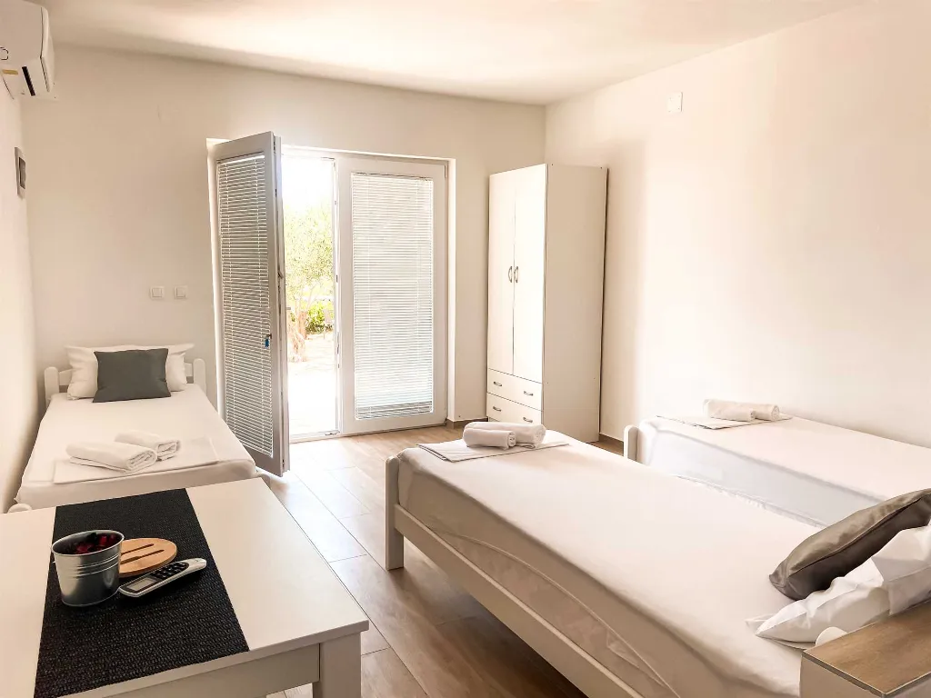 Studio Apartment in Novalja for up to 3 Guests