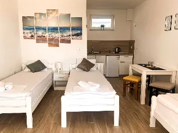Studio Apartment in Novalja for up to 3 Guests