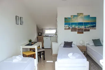 Novalja Studio Apartment for Up to 3 Guests