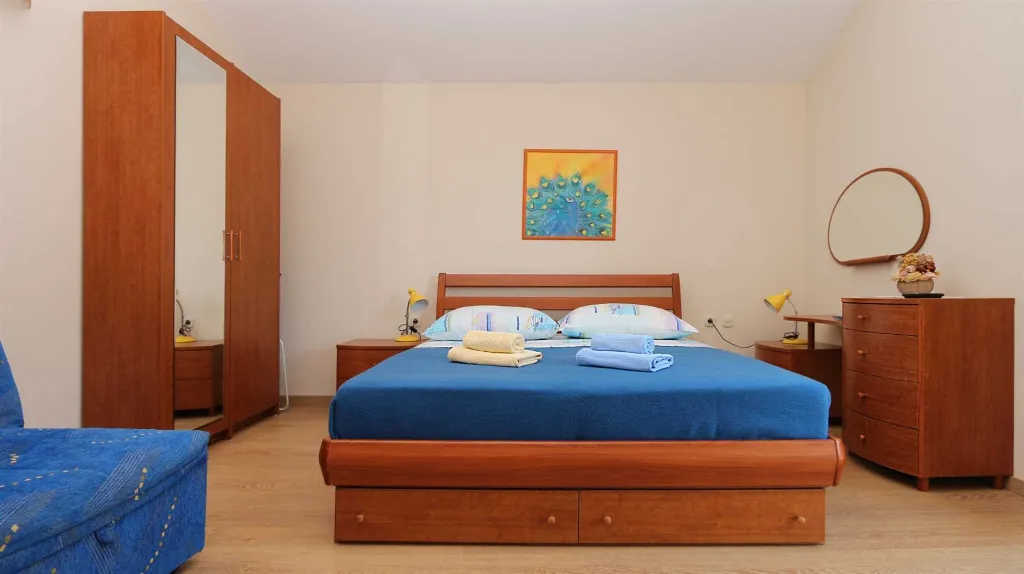 Studio in Drvenik for 3 Guests with Balcony
