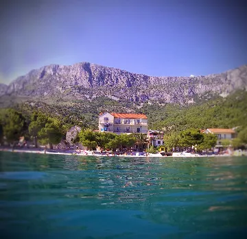 Drvenik Sea-View Apartment for Up to 5 Guests