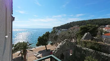 Drvenik Studio for 2–3 Guests with Balcony View