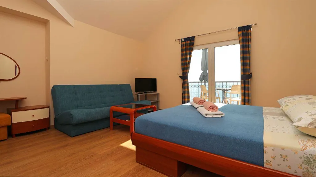 Studio Apartment in Drvenik for up to 4 Guests