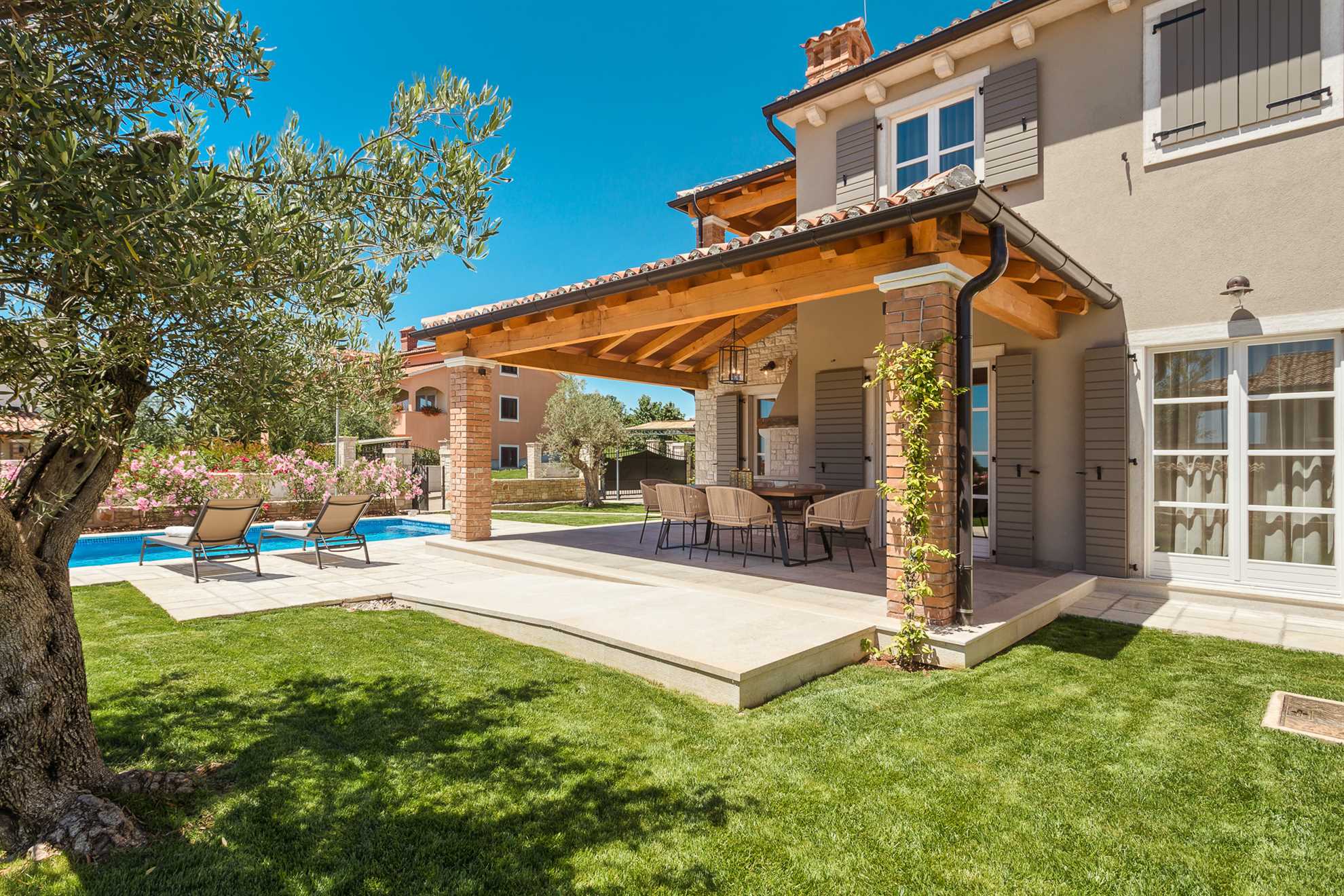 Villa Natalie – Barrierefreie Design-Steinvilla