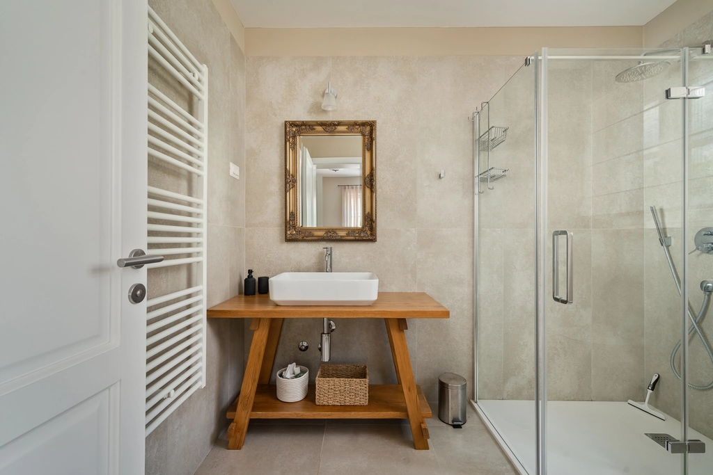 3-Bedroom Villa with Private Pool in Vabriga
