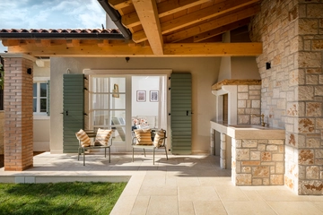 3-Bedroom Villa with Private Pool in Vabriga