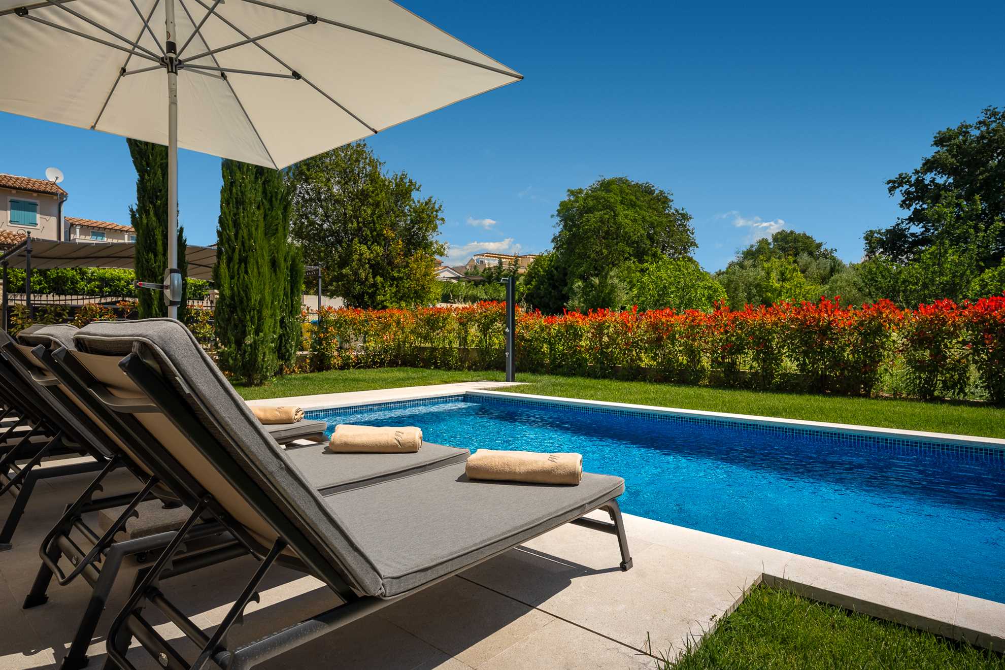 Villa Petra - Landestypischer Stil mit Pool