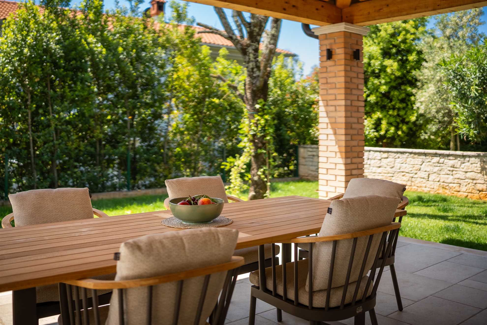 Villa Petra - Landestypischer Stil mit Pool
