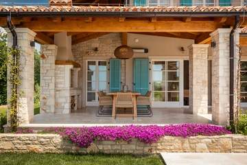 Design Villa with Panoramic Sea View in Višnjan