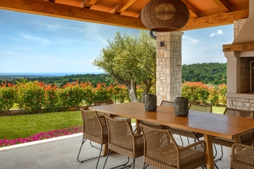 Design Villa with Panoramic Sea View in Višnjan