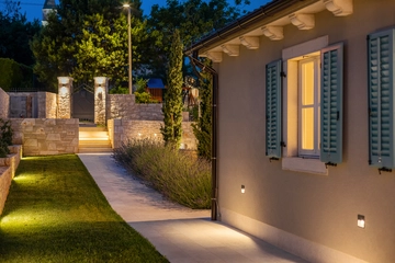 Design Villa with Panoramic Sea View in Višnjan