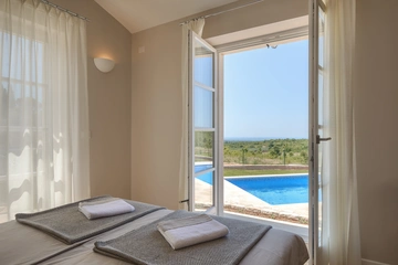 Design Villa with Panoramic Sea View in Višnjan