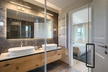 Design Villa with Panoramic Sea View in Višnjan