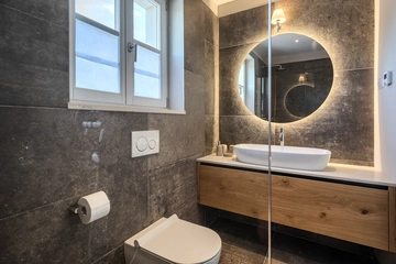 Design Villa with Panoramic Sea View in Višnjan