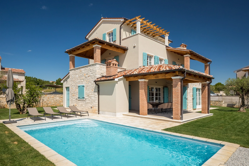 3-Bedroom Villa in Vabriga for Up to 6 Guests