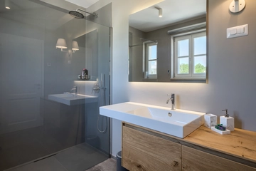 3-Bedroom Villa in Vabriga for Up to 6 Guests