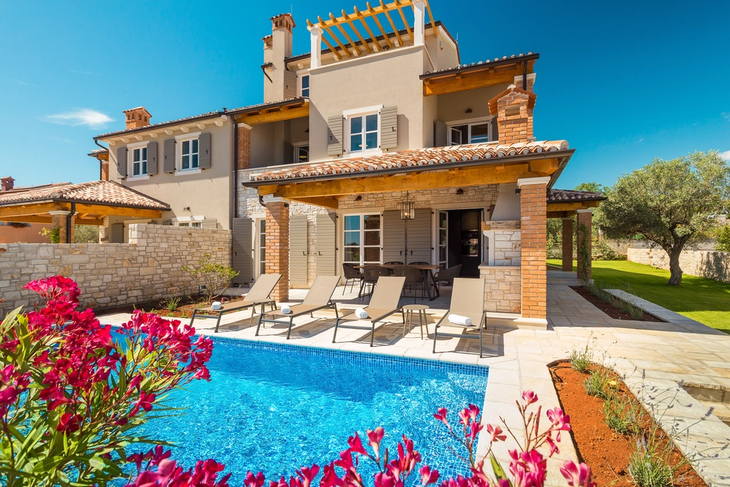 Design Villa with Private Pool in Vabriga