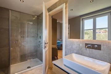 Design Villa with Private Pool in Vabriga