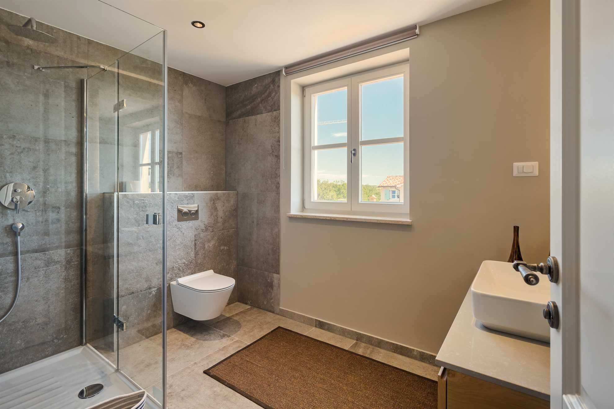 Villa Vanessa – Architektonische Designvilla mit Meerblick