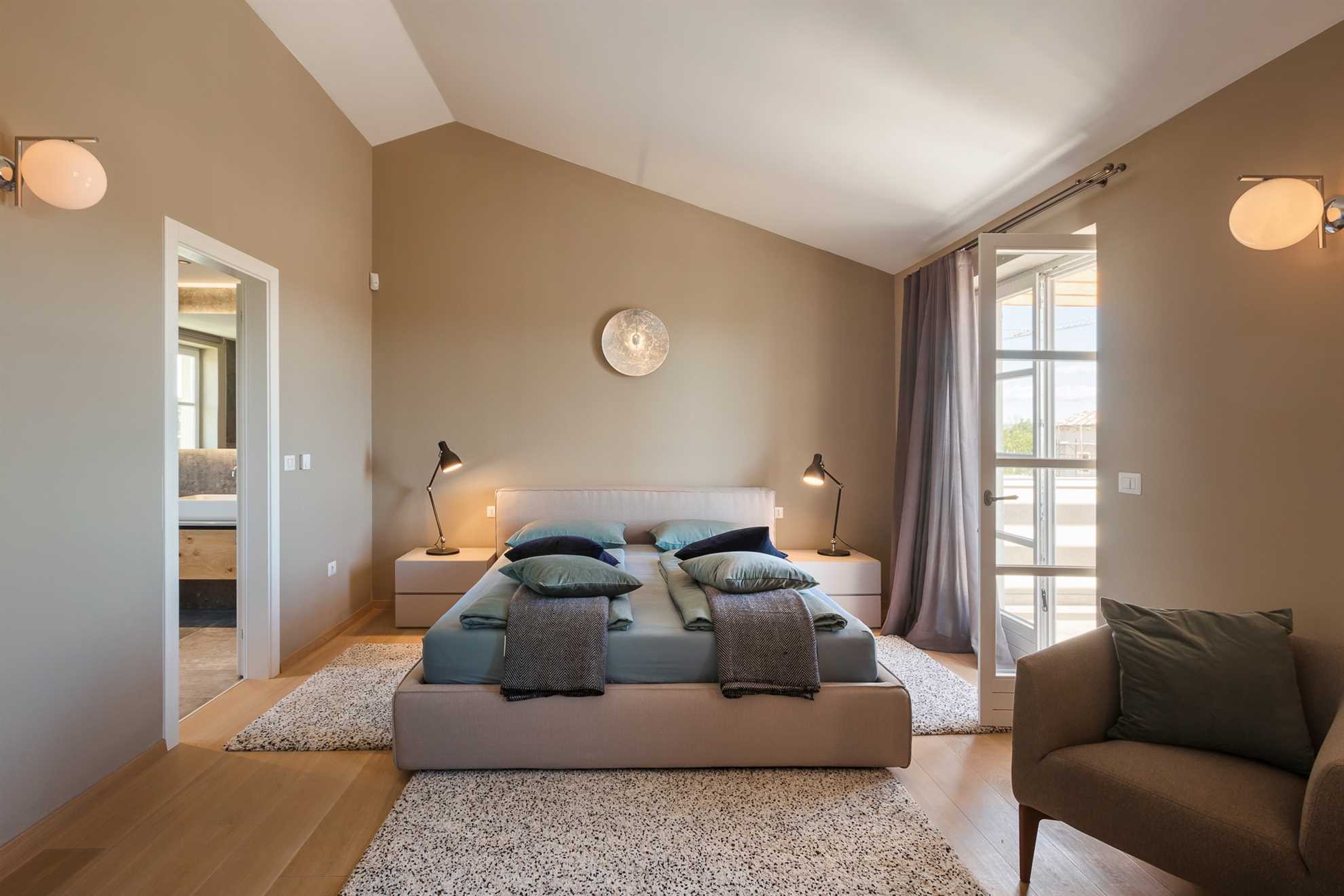 Villa Vanessa – Architektonische Designvilla mit Meerblick