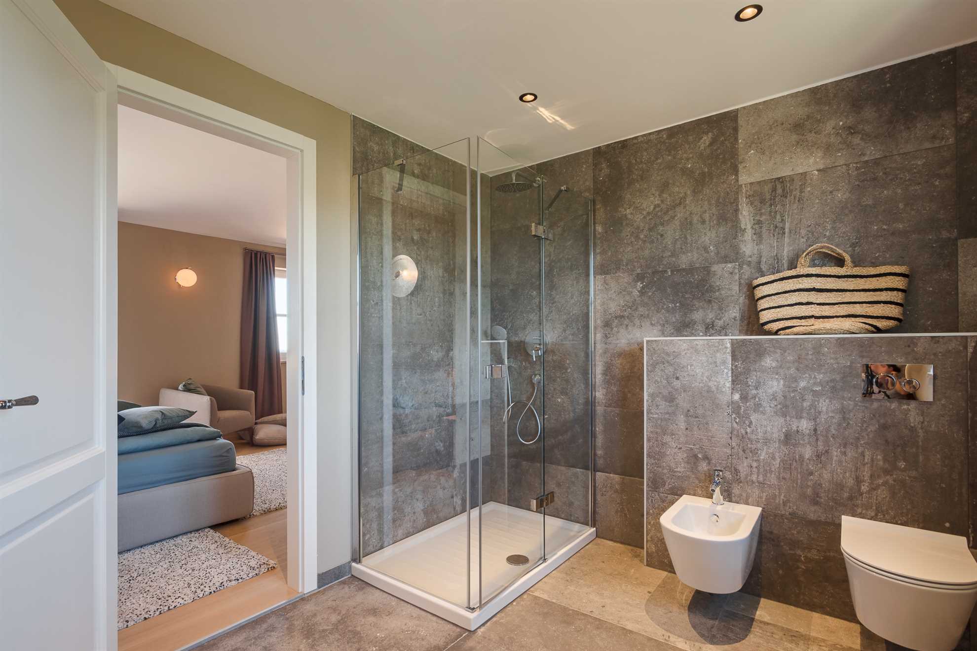 Villa Vanessa – Architektonische Designvilla mit Meerblick