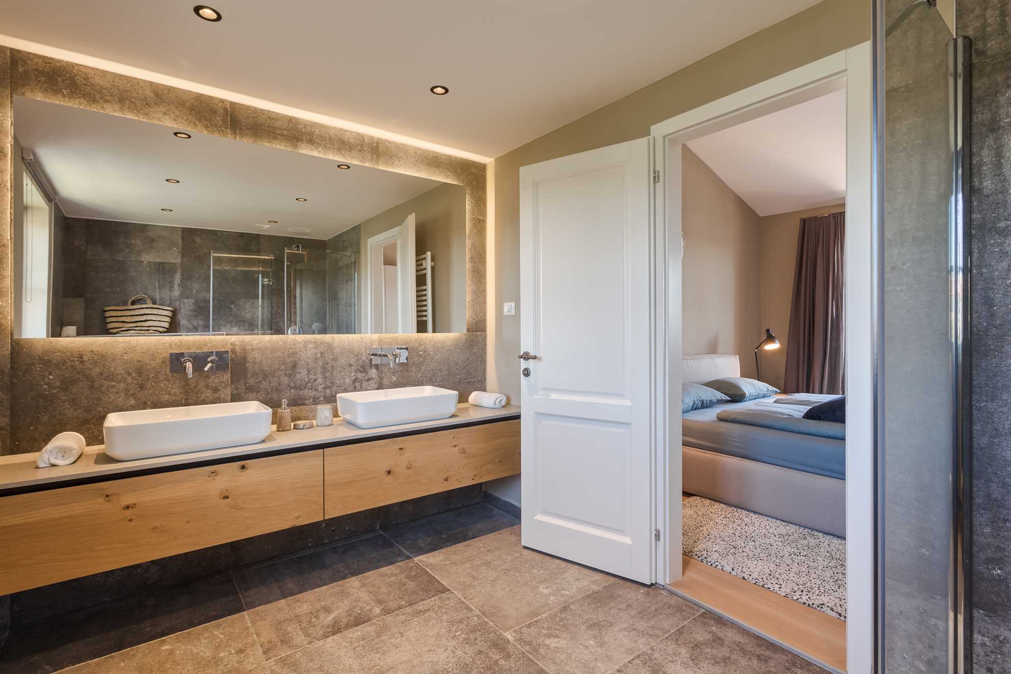 Villa Vanessa – Architektonische Designvilla mit Meerblick