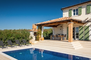 Tar Villa for Up to 10 Guests with Heated Pool