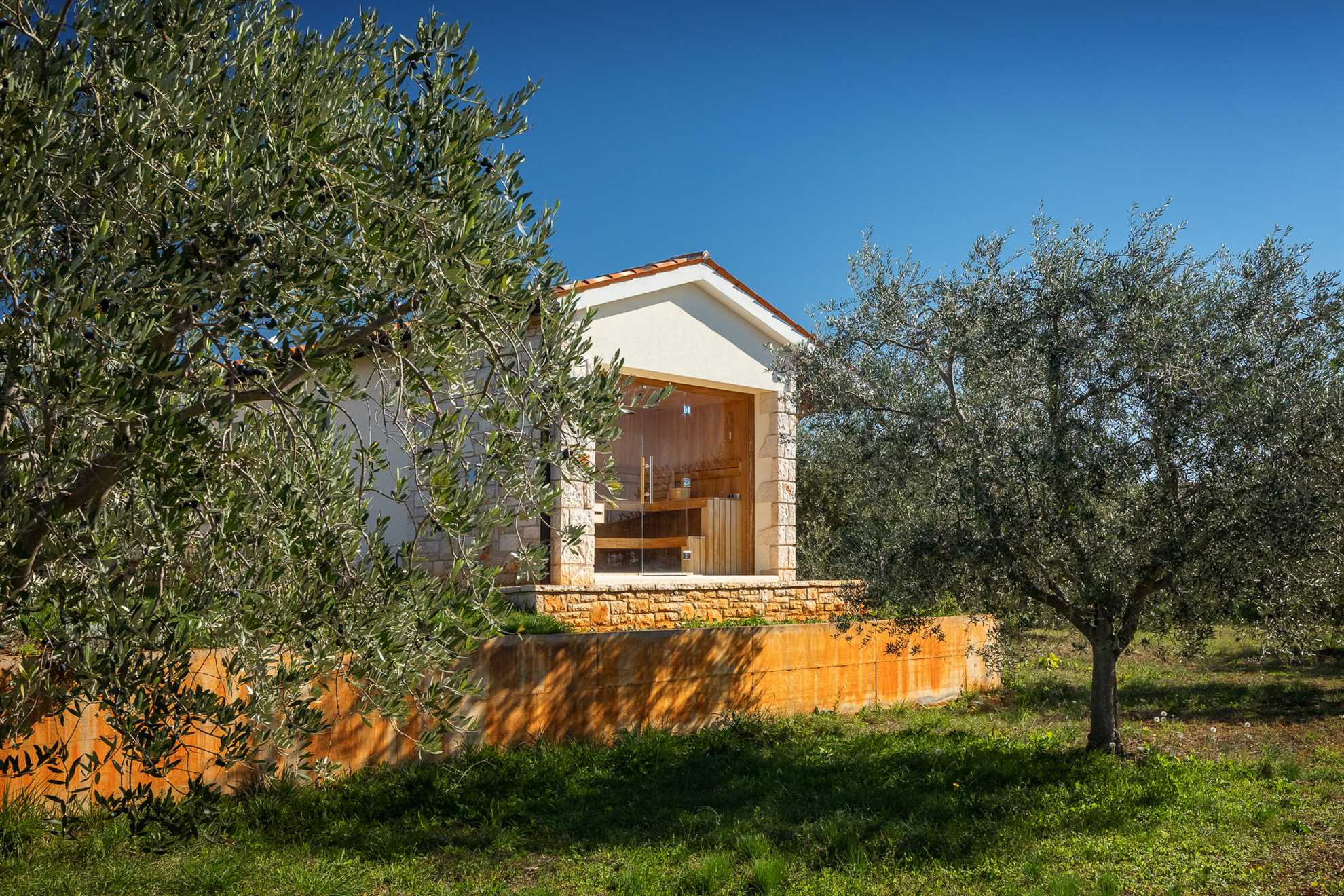 Villa Sirok – Mediterrane Wellnessvilla mit Meerblick