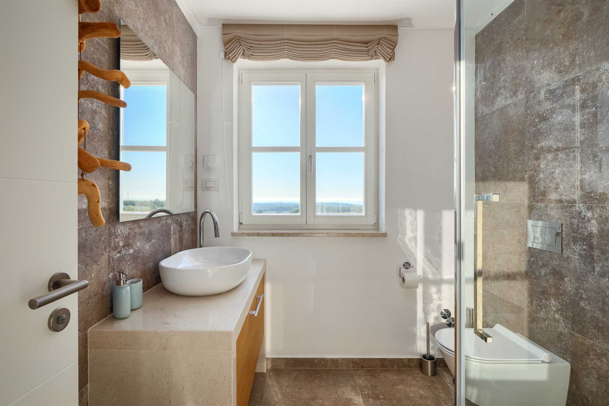 Villa Sirok – Mediterrane Wellnessvilla mit Meerblick