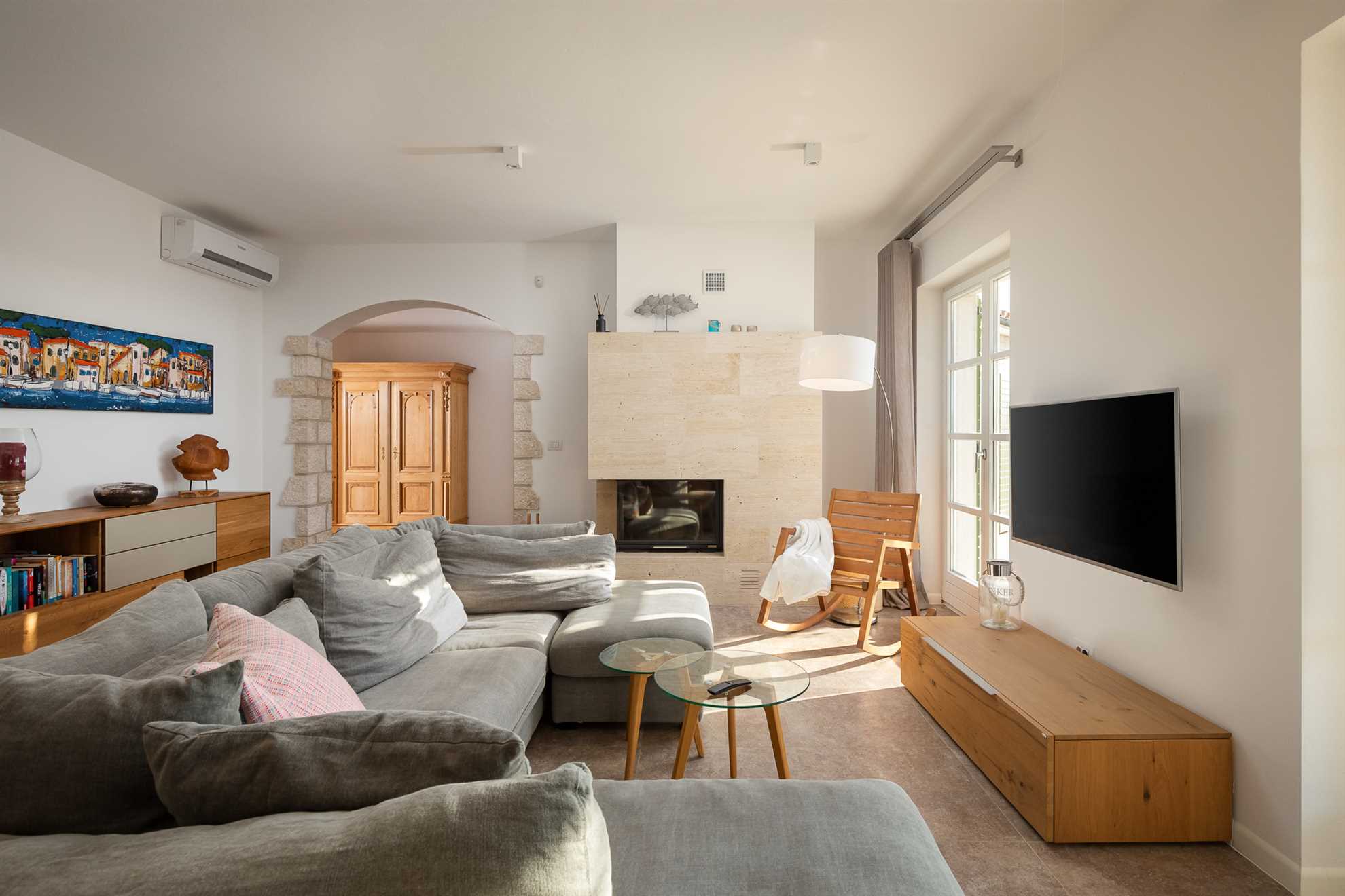 Villa Sirok – Mediterrane Wellnessvilla mit Meerblick